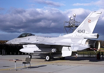 F 16 - foto: wikimedia.org