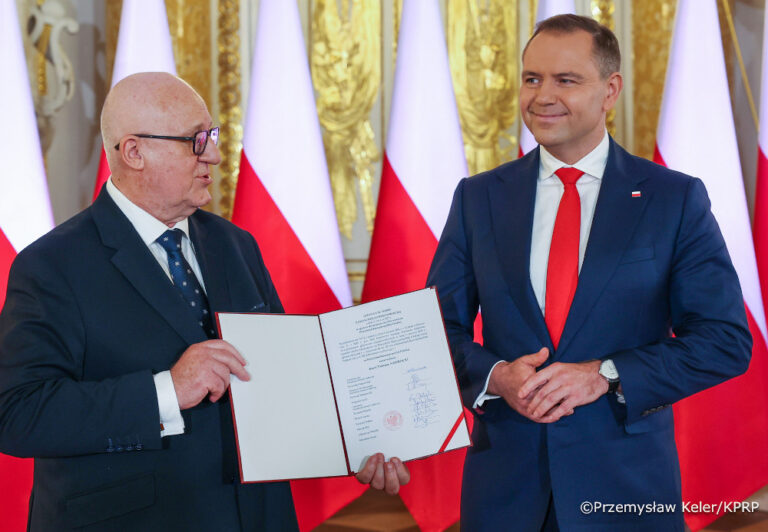 przekazanie_wyników_wyborów_nowemu_Prezydentowi_RP_Karolowi_Nawrockiemu