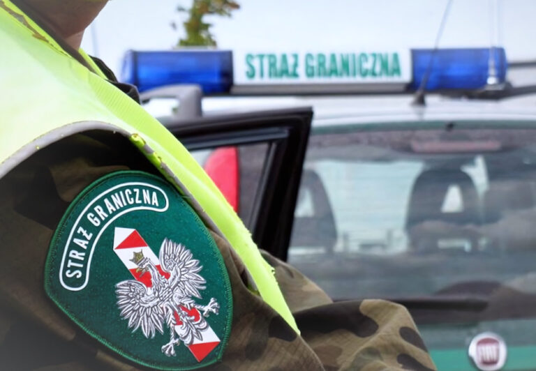 straz-graniczna-radiowoz-c