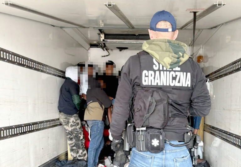 straz-graniczna-lawica-a2-press